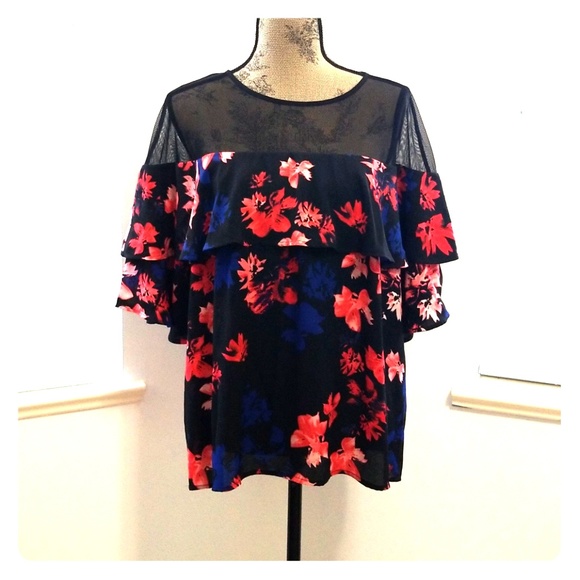 VINCE CAMUTO Floral sheer neck blouse - Picture 2 of 5